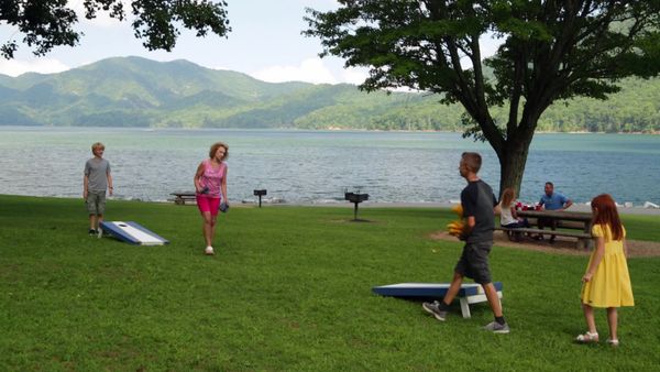 Lakefront Bargain Hunt - Fishing Around Watauga Lake