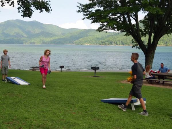 Lakefront Bargain Hunt - Fishing Around Watauga Lake