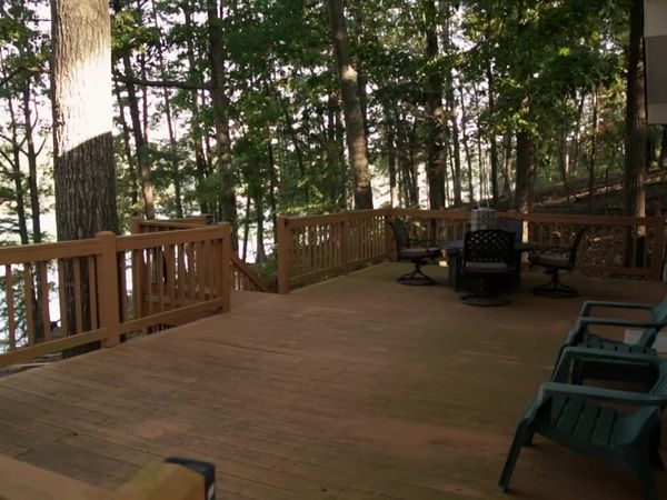 Lakefront Bargain Hunt - A New Life on Lake Lanier in Georgia
