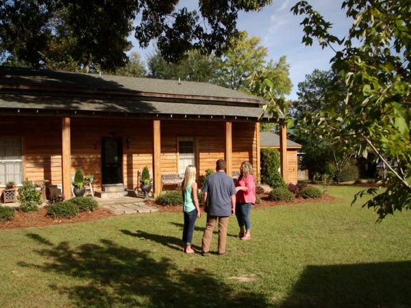 Lakefront Bargain Hunt - Return to Lake Seminole, GA