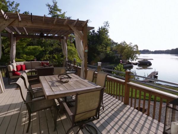 Lakefront Bargain Hunt - Making the move to Morse Lake, Indiana