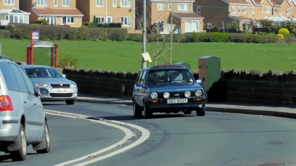 Bangers and Cash - Bentley & Ford XR2