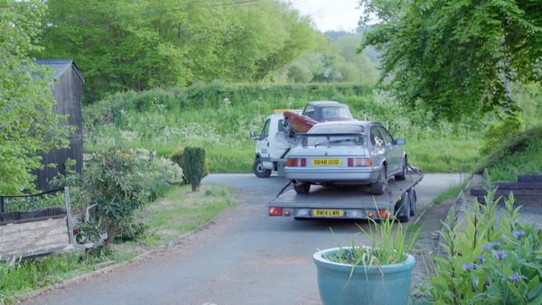 Bangers and Cash - Sierra Cosworth & 1926 Standard Tourer