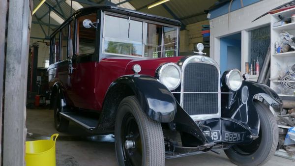 Bangers and Cash - 1926 Dodge Bus & Vauxhall Victor VX4/90