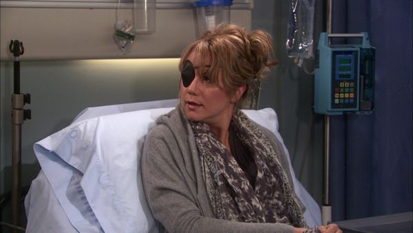 Rules of Engagement - Snoozin' For A Bruisin'