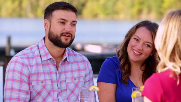 Lakefront Bargain Hunt - Boaters Seek a Bargain in North Carolina