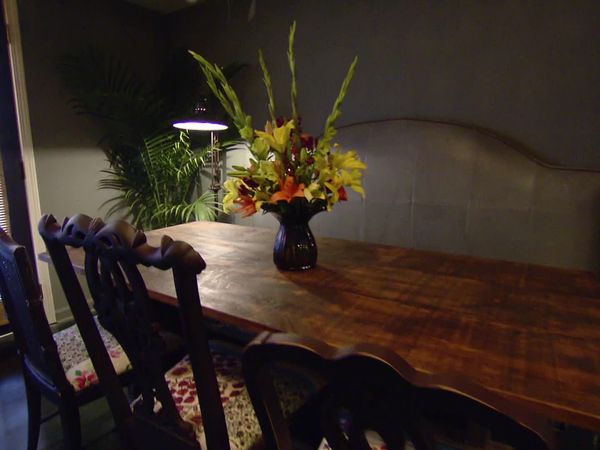 Mega Dens - A Suburban Family Gets Their Big-City Edge Back with a Loft-Like Mega Den