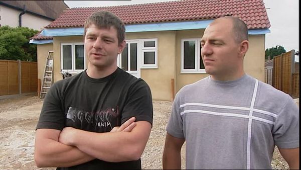 Homes Under The Hammer - Episode 14