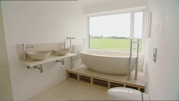 Homes Under The Hammer - Episode 12