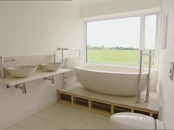 Homes Under The Hammer - Episode 12