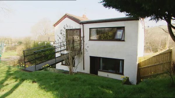 Homes Under The Hammer - Episode 1