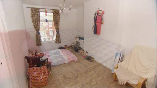 Homes Under The Hammer - Episode 13
