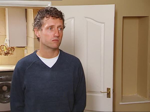 Homes Under The Hammer - Episode 14