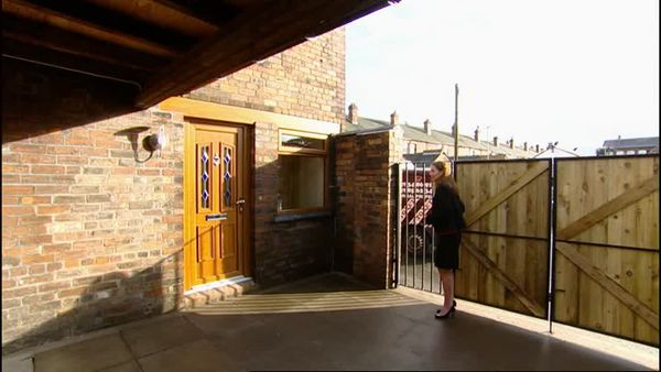 Homes Under The Hammer - Episode 7