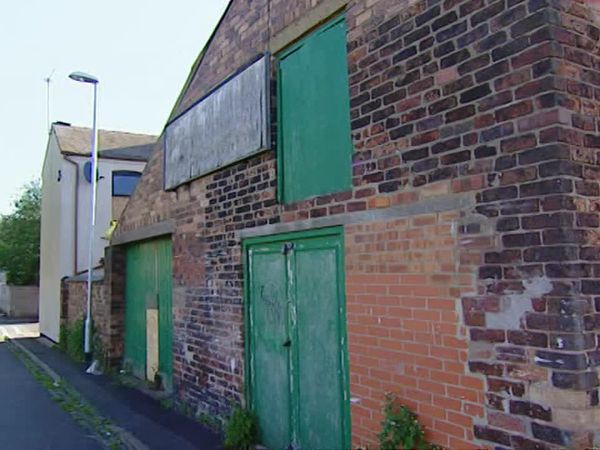Homes Under The Hammer - Episode 8