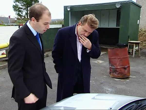 Homes Under The Hammer - Episode 25