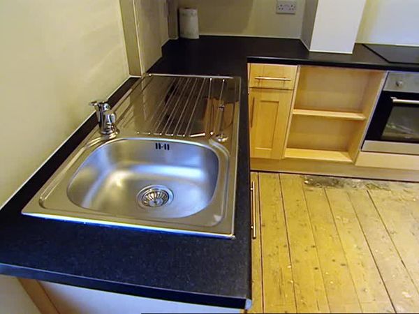 Homes Under The Hammer - Episode 20