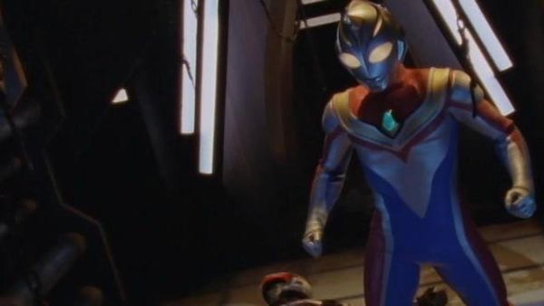 Ultraman Dyna [Toku Stitched Version] - Ghost Spaceship