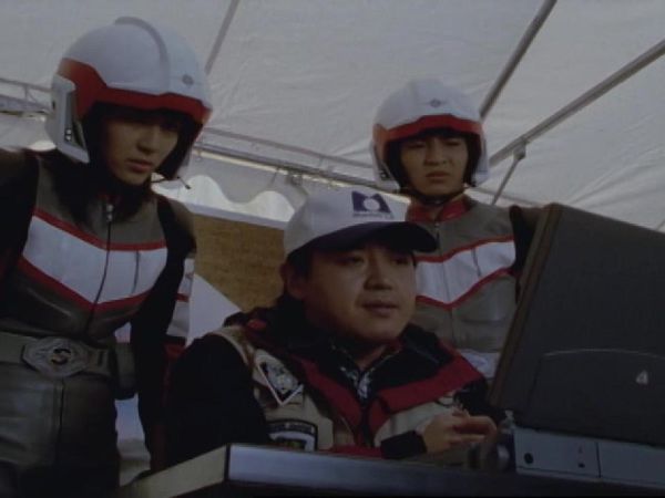 Ultraman Dyna [Toku Stitched Version] - Vampire Of The Lake