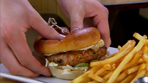 You Gotta Eat Here - Starving Artist, Jasper Brewing Company Brewpub & Eatery, Payne's Bar-b-que