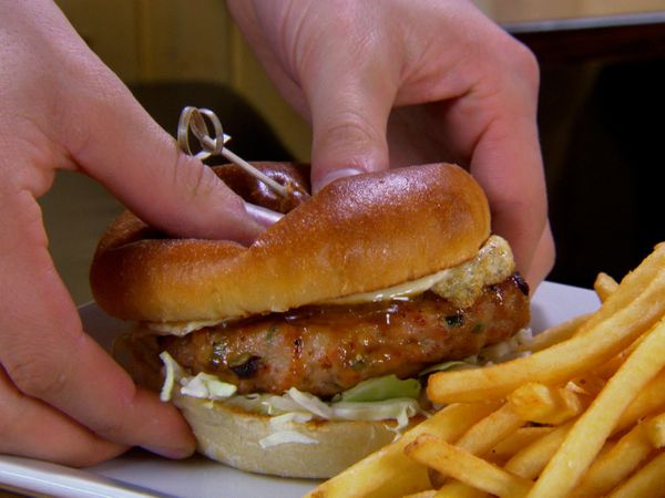 You Gotta Eat Here - Starving Artist, Jasper Brewing Company Brewpub & Eatery, Payne's Bar-b-que