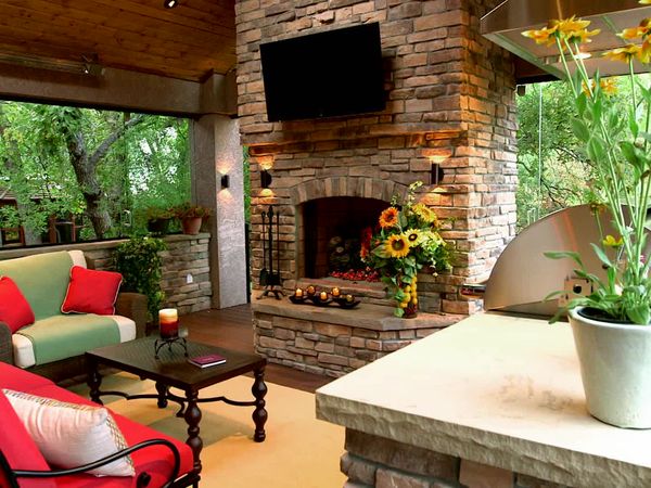 Mega Decks - A Treehouse Deck for a Dream Retirement