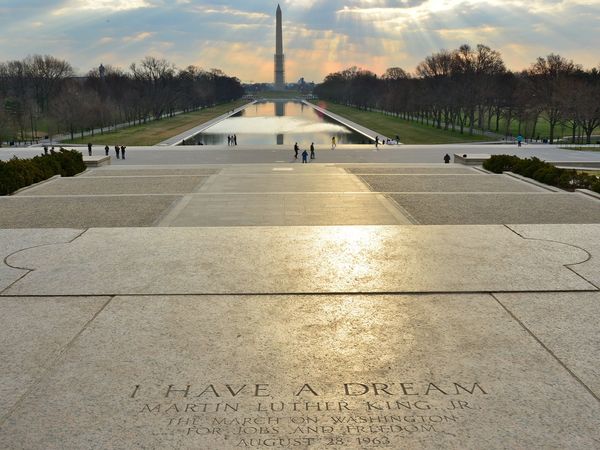 Top 10: Architecture - MEMORIALS AND MONUMENTS & BUILT IN HONOR