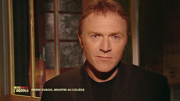 Faites Entrer L'Accusé - Pierre Dubois, meurtre au collège