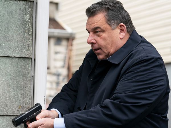 Blue Bloods - In Too Deep