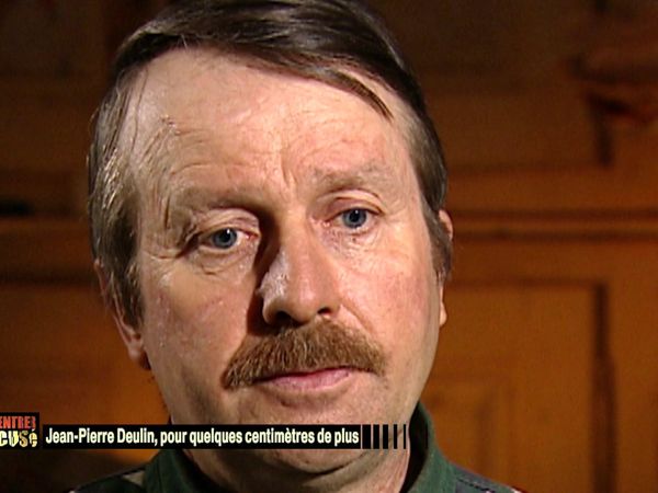 Faites Entrer L'Accusé - Jean-Pierre Deulin, pour quelques cm de plus