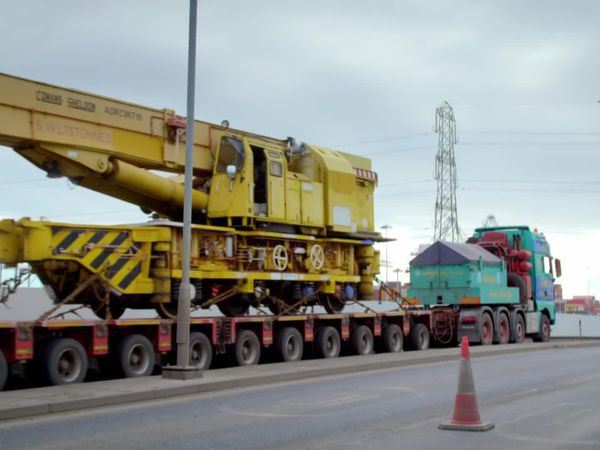 Train Truckers - Class 37