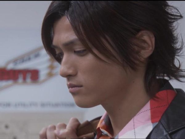 Ultraman Mebius [Toku Stitched Version] - Ultraman Mebius S1 E5 - A Game Changing Shot