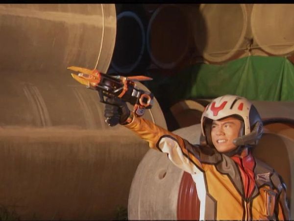 Ultraman Mebius [Toku Stitched Version] - Ultraman Mebius S1 E33 - The Woman With Blue Fire