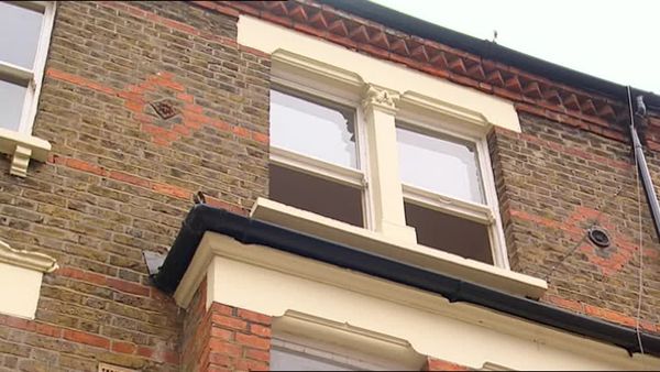Homes Under The Hammer - Episode 13