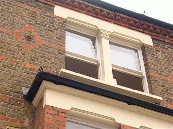 Homes Under The Hammer - Episode 13