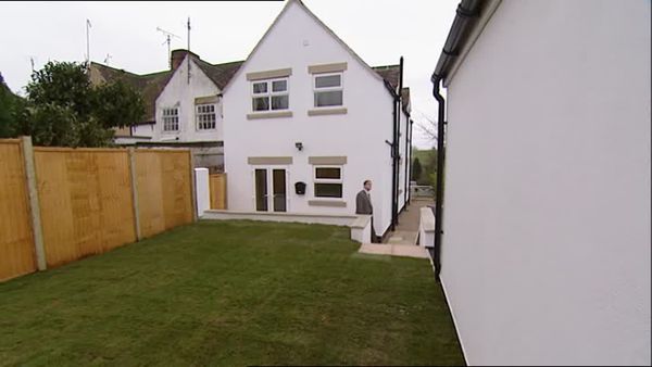 Homes Under The Hammer - Episode 12