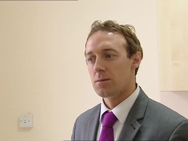 Homes Under The Hammer - Episode 14