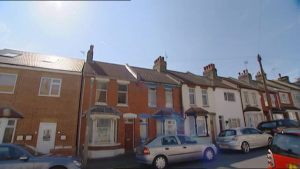 Homes Under The Hammer - Episode 19