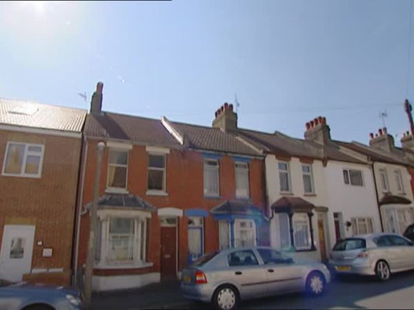 Homes Under The Hammer - Episode 19