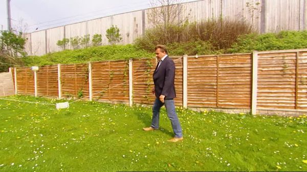 Homes Under The Hammer - Episode 12