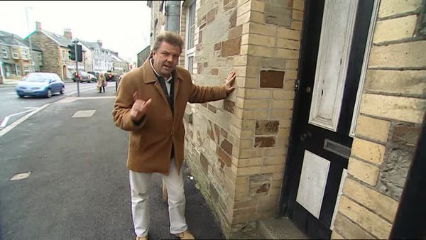 Homes Under The Hammer - Episode 13