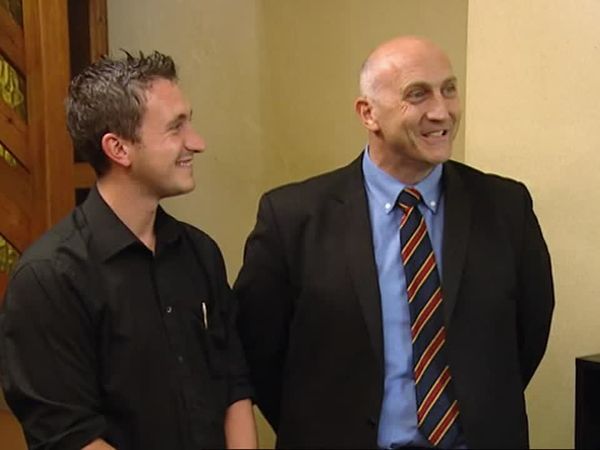 Homes Under The Hammer - Episode 3