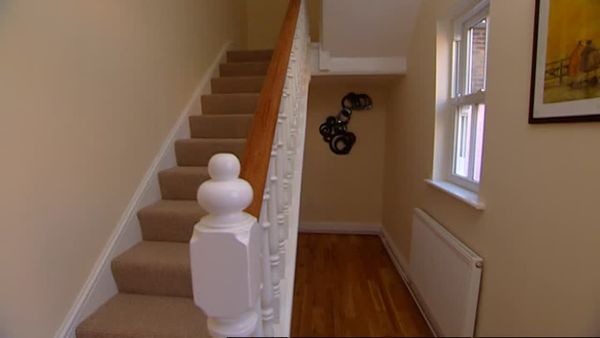 Homes Under The Hammer - Episode 7