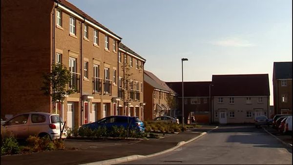 Homes Under The Hammer - Episode 11