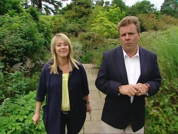 Homes Under The Hammer - Episode 13