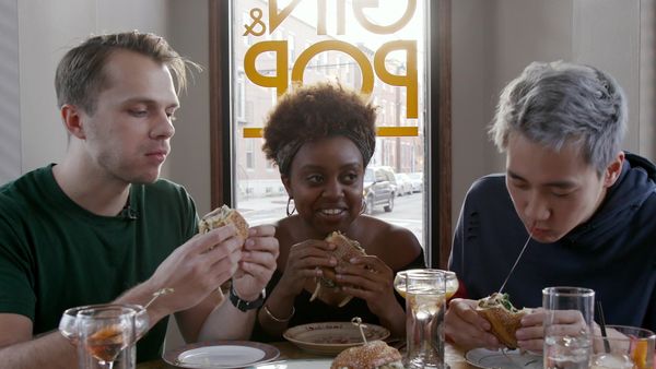 Worth It - $10 Cheesesteak vs. $120 Cheesesteak