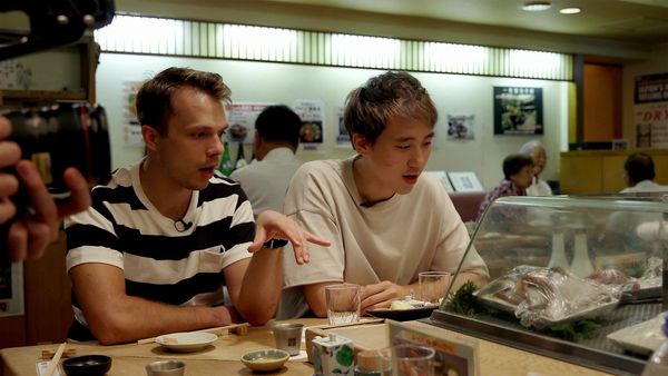 Worth It - $1 Sushi vs. $133 Sushi: Japan