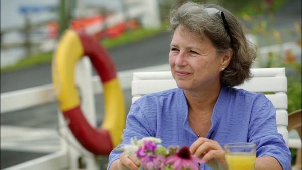 Lakefront Bargain Hunt - Hidden Gem in New York's Hudson Valley