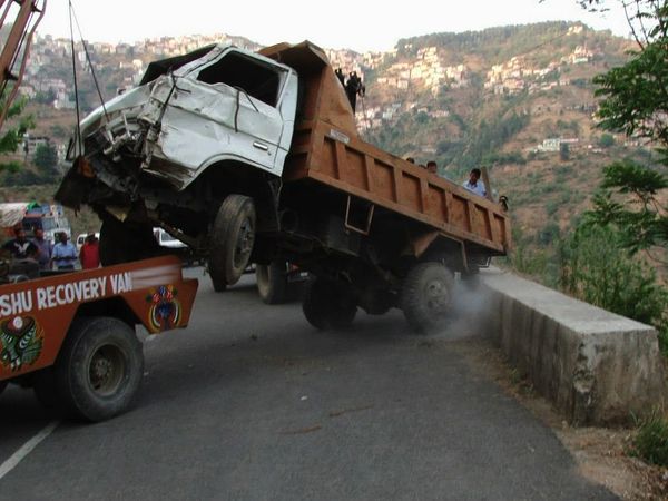 IRT Deadliest Roads - Crumbling Roads