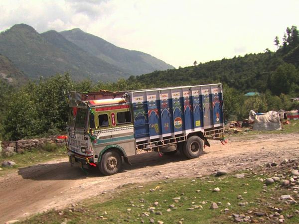 IRT Deadliest Roads - Overloaded!